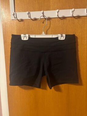 Lululemon Groove Shorts